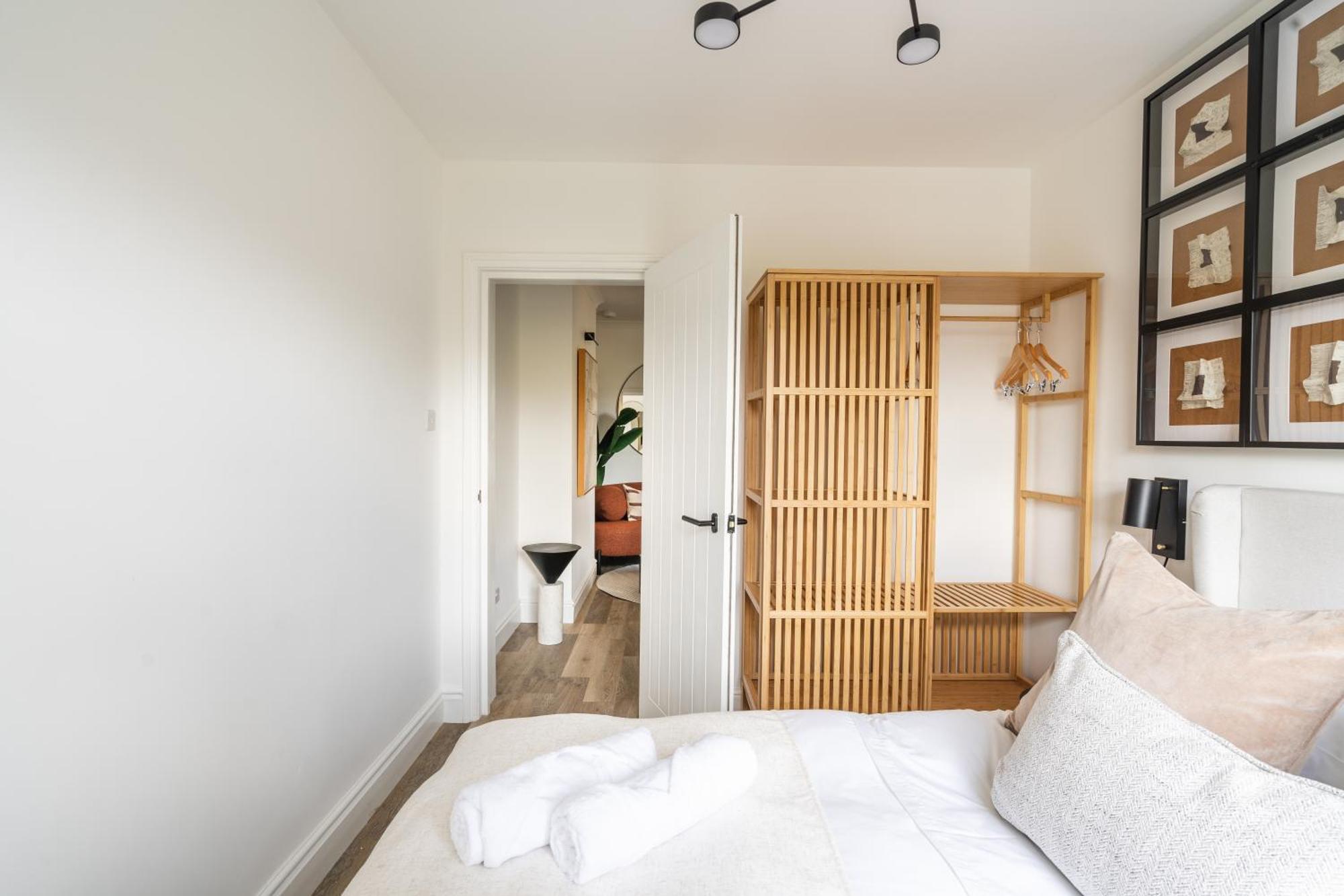 Newly Designed, 2Br Apt, 5Min From Northwood London Tube Station, Nato Hq, Ideal For Wembley, Warner Studio, Contractors Exterior foto